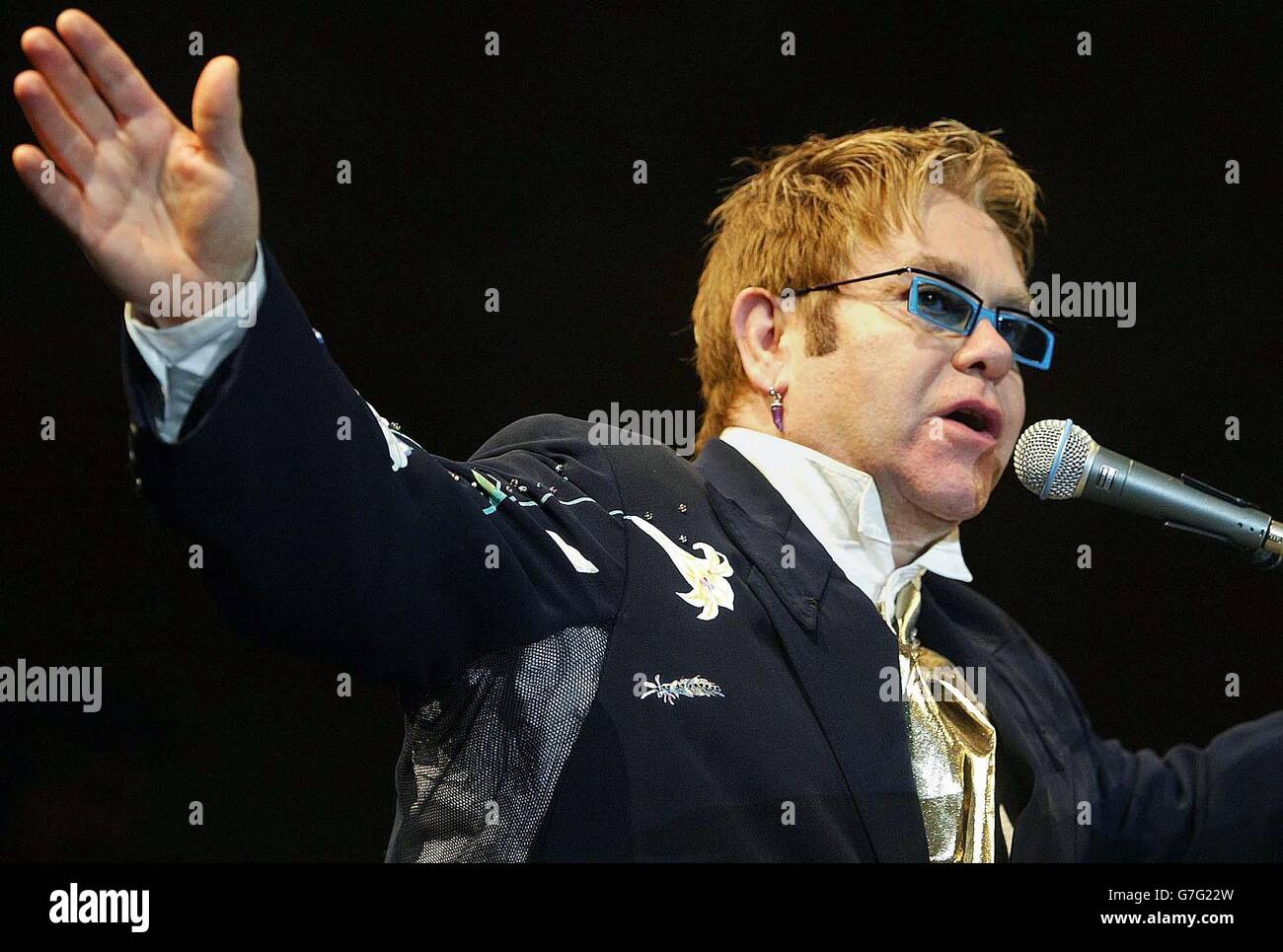 Sir Elton John in Newcastle Stock Photo Alamy