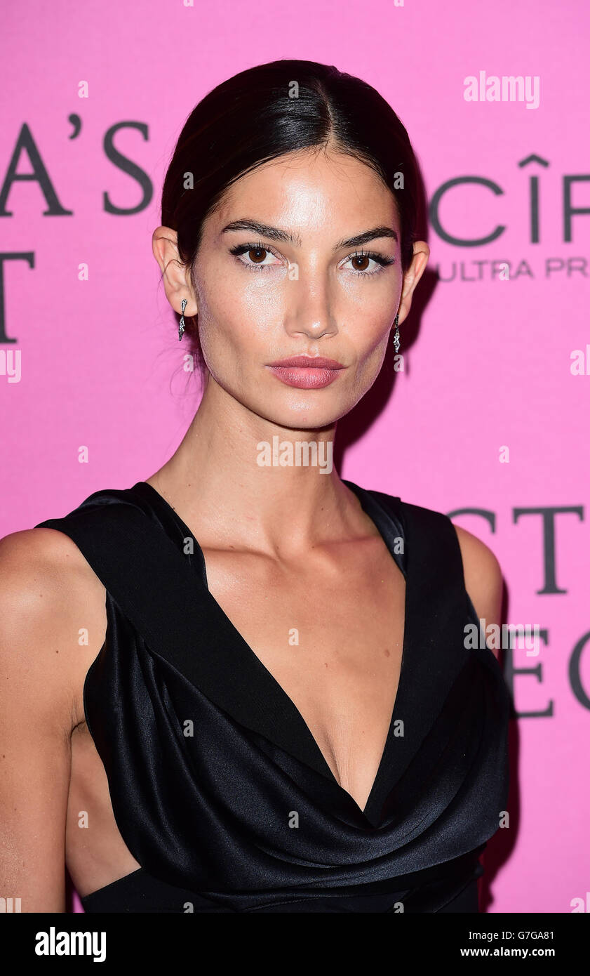 Lily Aldridge arriving for the Victoria's Secret Fashion Show after