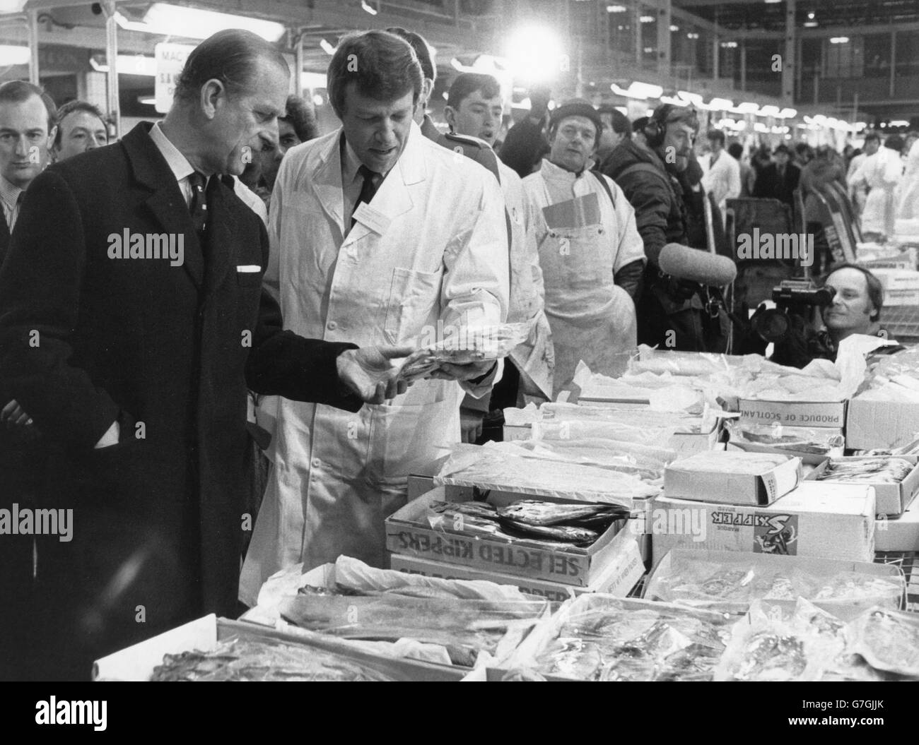 The Duke of Edinburgh looking at some of the fish on sale at the New Billingsgate Fish Market in Poplar, London. *Scanned low-res from print, high-res available on request* Stock Photo