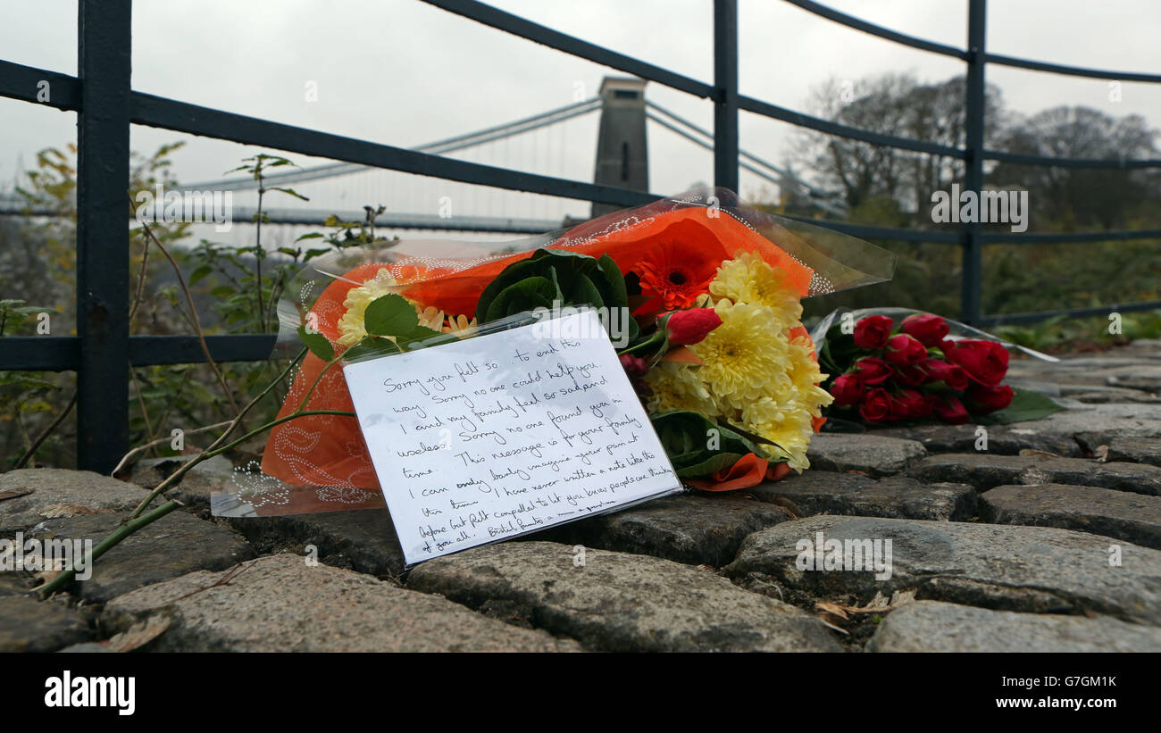 Flowers near the Clifton Suspension Bridge in Bristol, where it has been announced that the discovery of the two bodies near Avon Gorge are of missing mother Charlotte Bevan and her newborn baby girl Zaani Tiana Bevan Malbrouck. Stock Photo