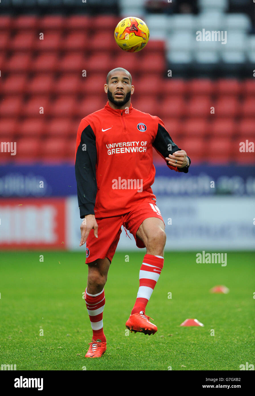 Oguchi Onyewu Of Charlton Athletic Hi res Stock Photography And Images Oguchi Onyewu Of Charlton Athletic Hi res Stock Photography And Images