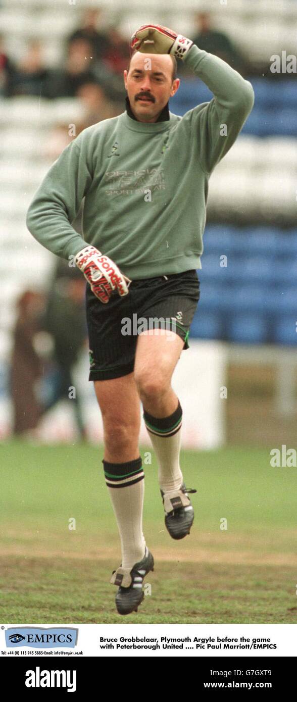 Soccer Bruce Grobbelaar Plymouth Argyle Before The Game With Peterborough United Stock Photo Alamy