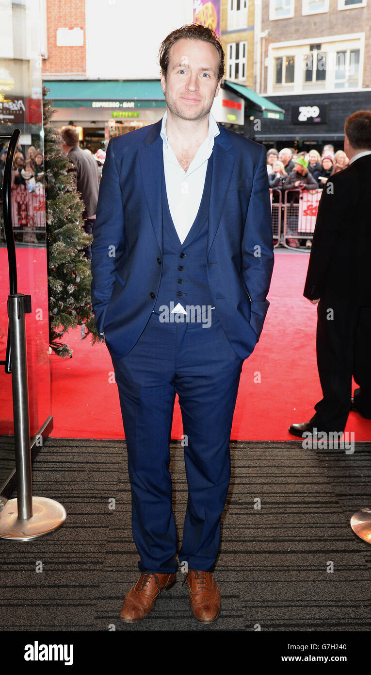 Rafe Spall Worlds End