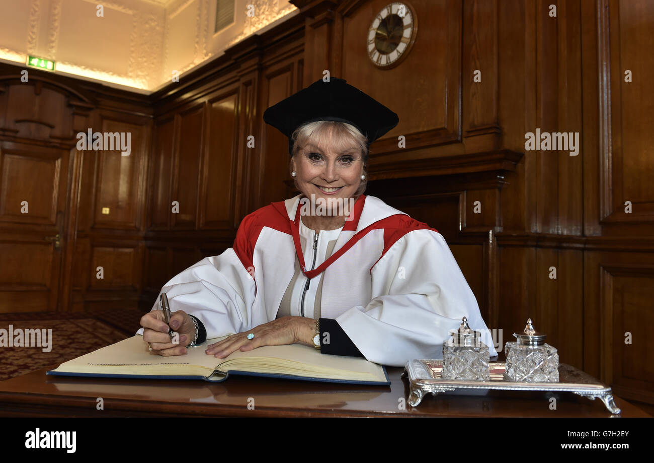 Angela rippon news hi-res stock photography and images - Alamy