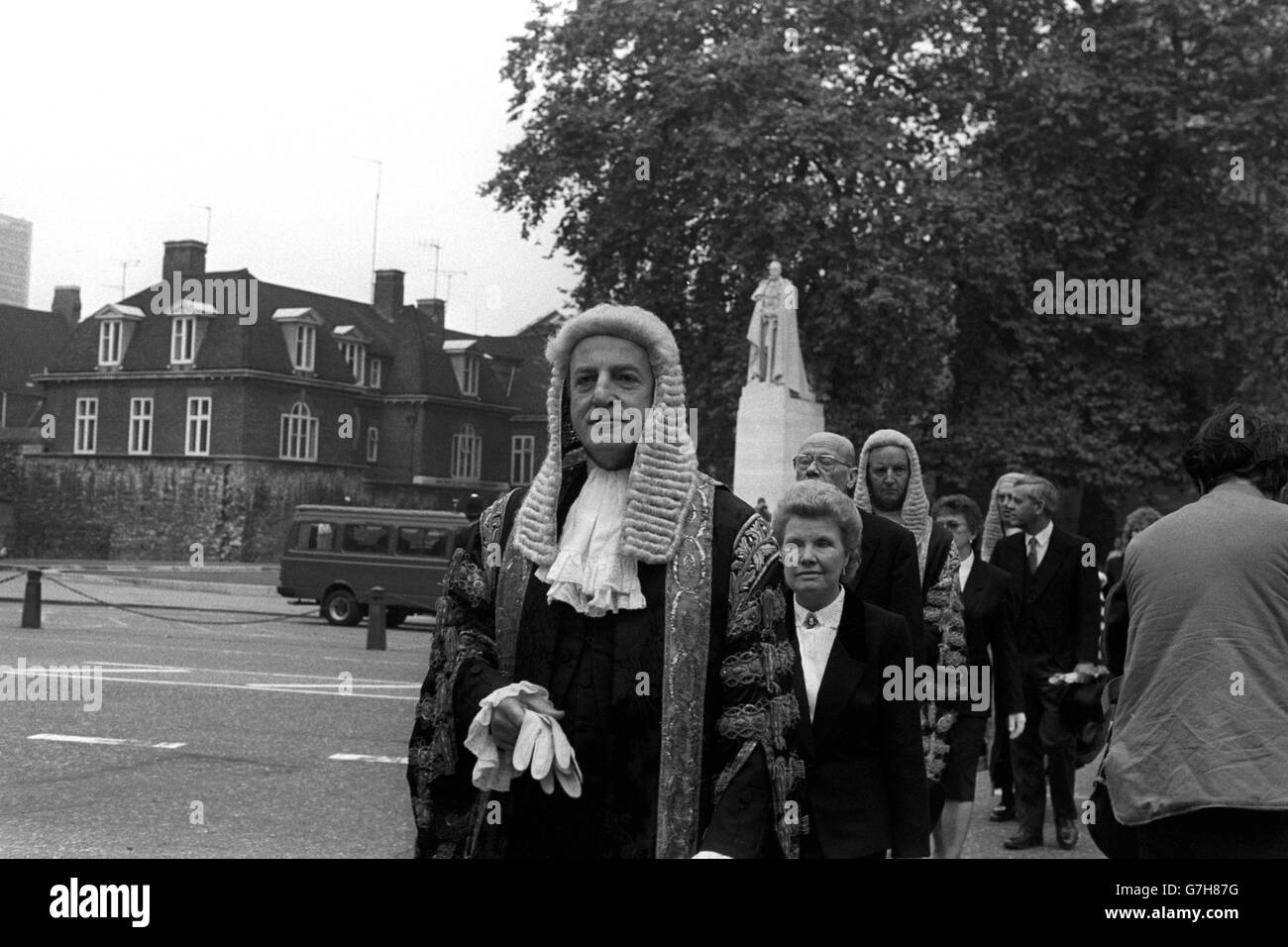 Queens bench division 1980 off bench sir peter murray taylor hires