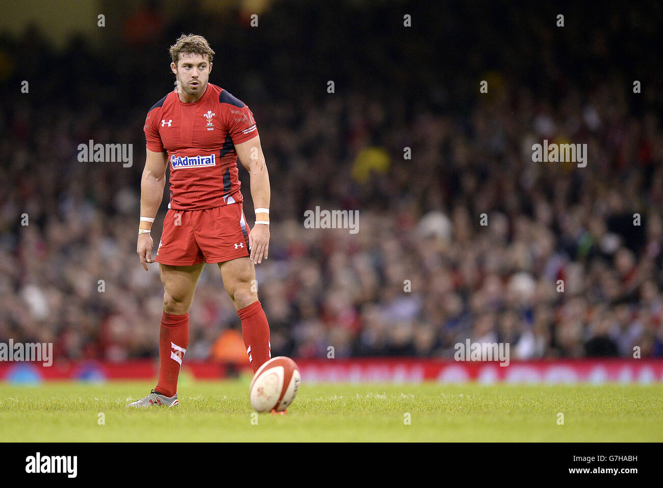 Leigh halfpenny prepares kick penalty hi-res stock photography and ...