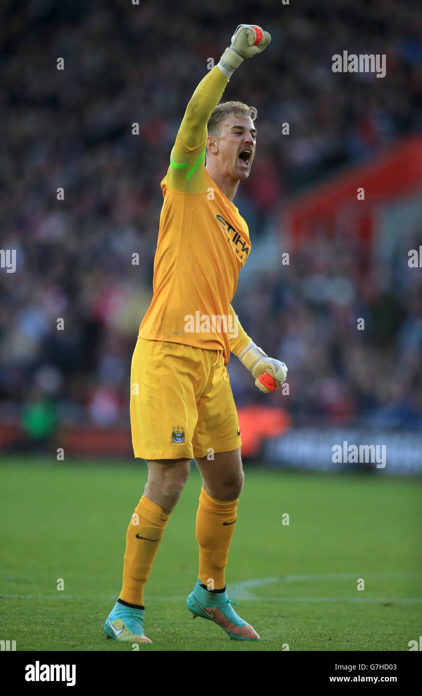 Manchester City's Joe Hart celebrates during the Barclays Premier League match at St Mary's Stadium, Southampton. PRESS ASSOCIATION Photo. Picture date: Sunday November 30, 2014. See PA story SOCCER Southampton. Photo credit should read Nick Potts/PA Wire. Maximum 45 images during a match. No video emulation or promotion as 'live'. No use in games, competitions, merchandise, betting or single club/player services. No use with unofficial audio, video, data, fixtures or club/league logos. Stock Photo