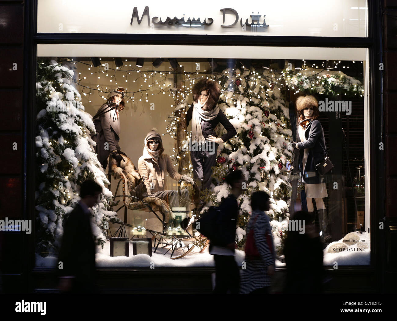 Massimo dutti hi-res stock photography and images - Page 3 - Alamy
