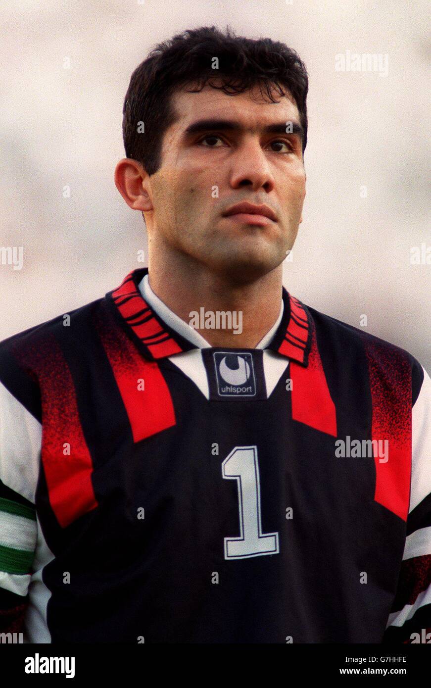 International Soccer ... ASIA'96 3rd place play-off   Kuwait v Iran Stock Photo