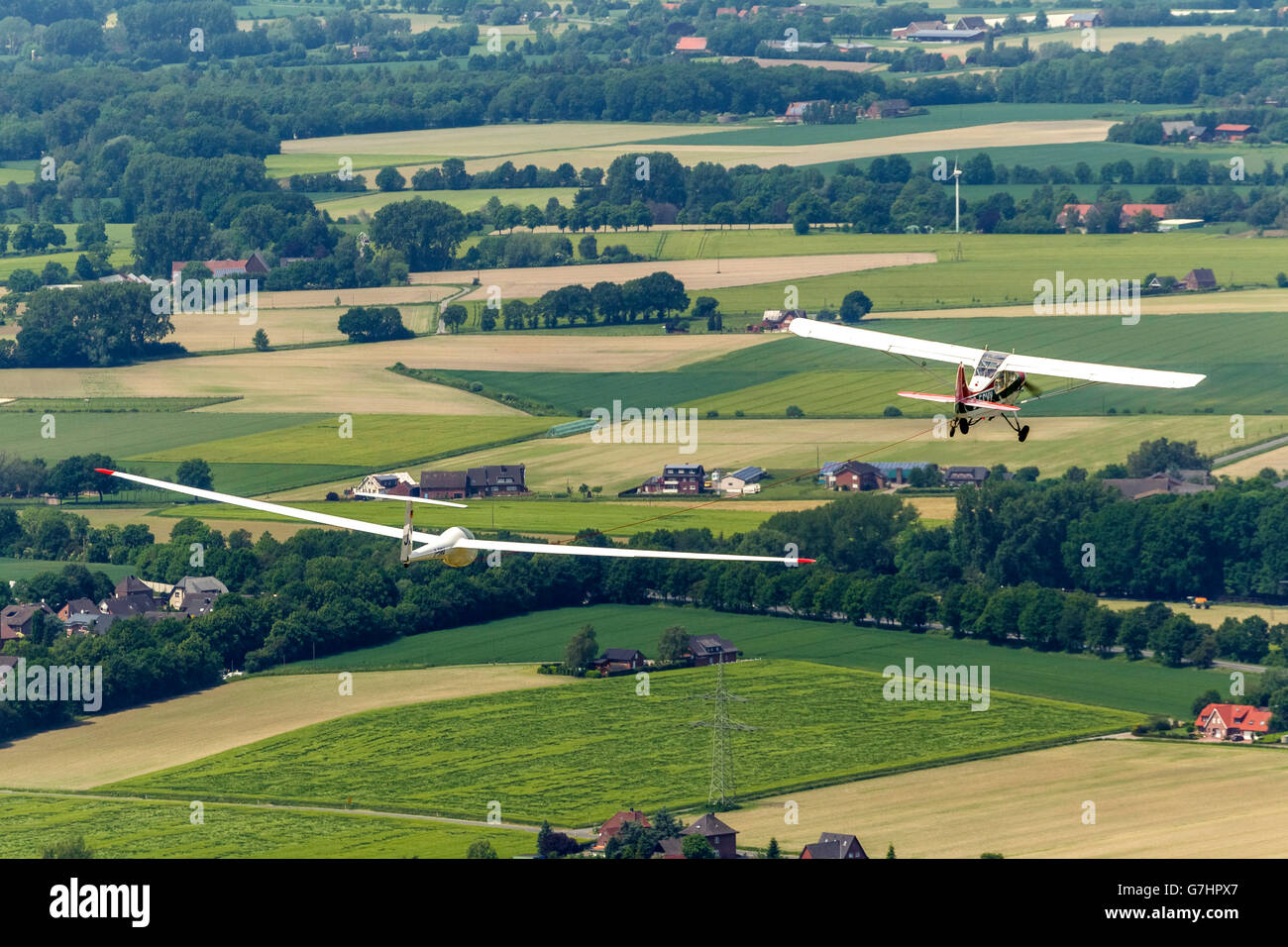 Aerial view, gliding, glider towing, aircraft towing, Aeronca Champion
