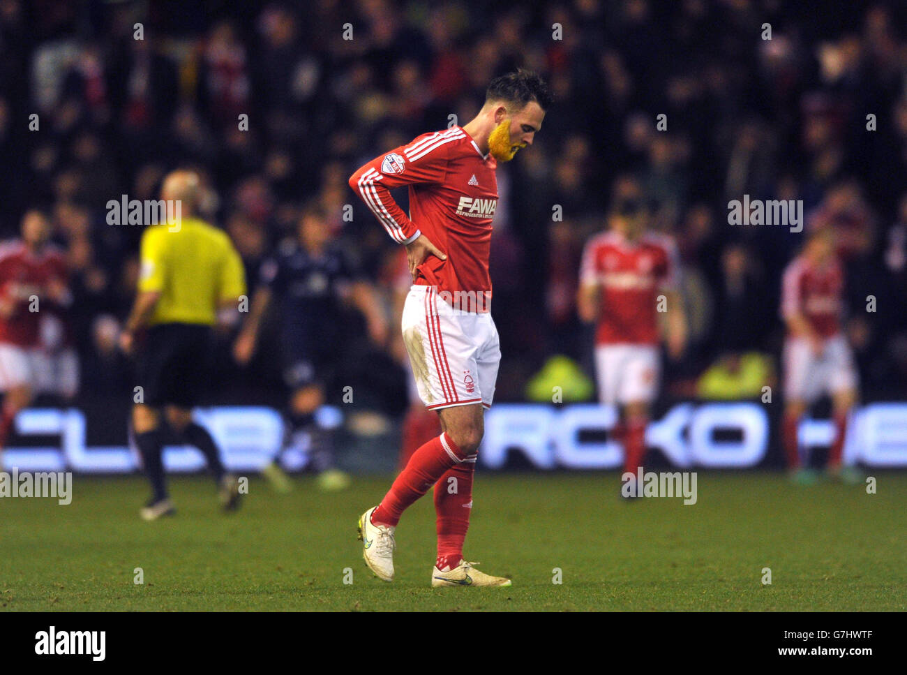 Soccer - Sky Bet Championship - Nottingham Forest v Leeds United - City Ground. Nottingham Forest's Danny Fox looks dejected in the last minute Stock Photo