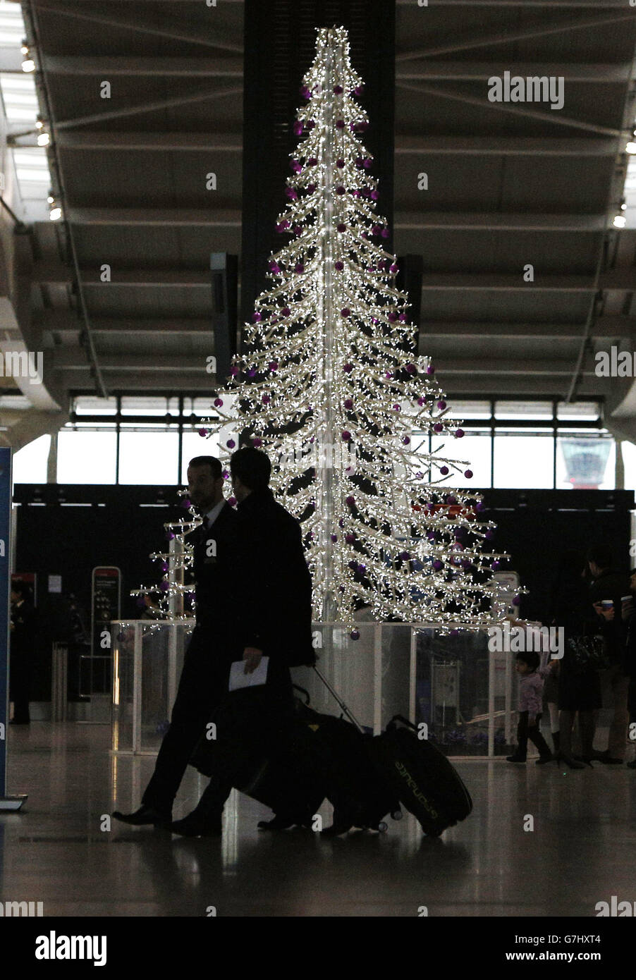 Airport drop off bags hires stock photography and images Alamy