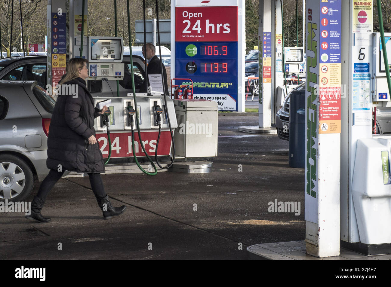 Tesco fuel pump prices hires stock photography and images Alamy