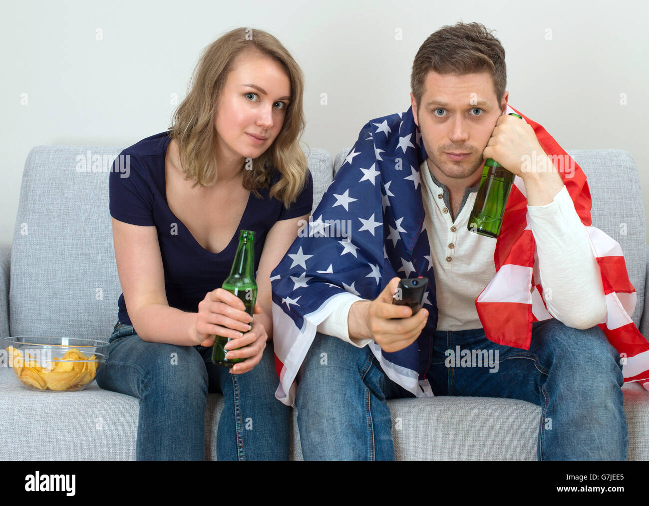 Football fans watching tv hires stock photography and images Alamy