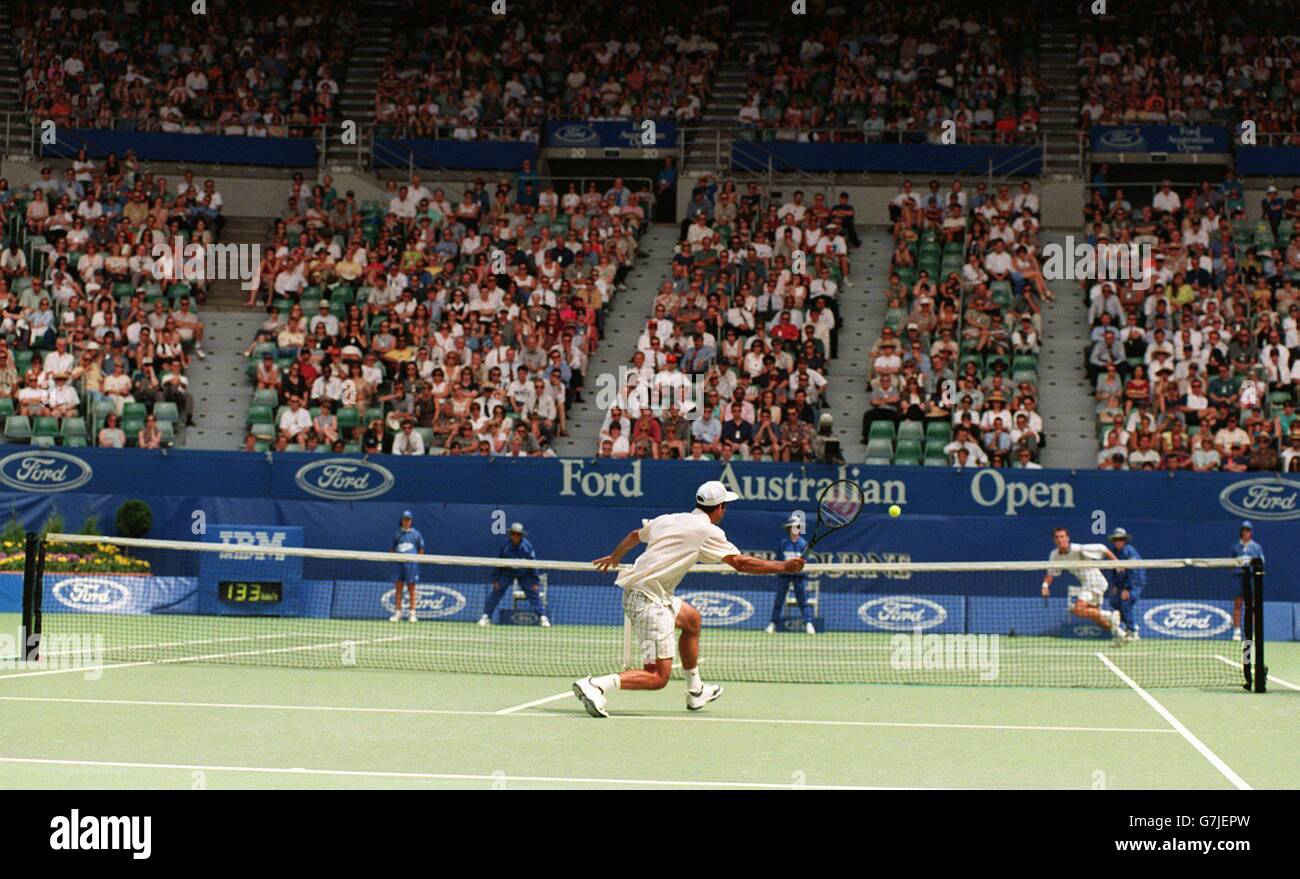 Tennis Ford Australian Open Centre court action Stock Photo Alamy Tennis Ford Australian Open Centre court action Stock Photo Alamy