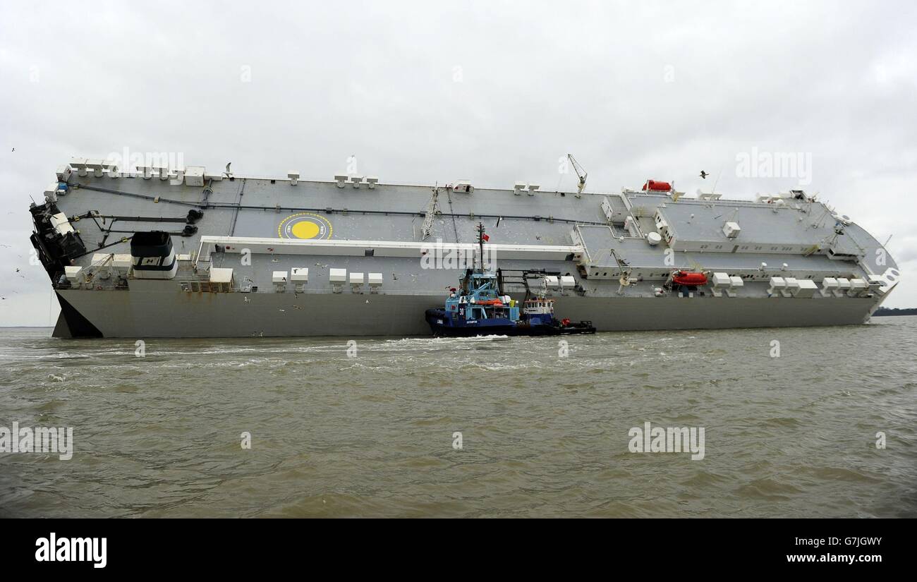 Solent ship grounding Stock Photo Alamy