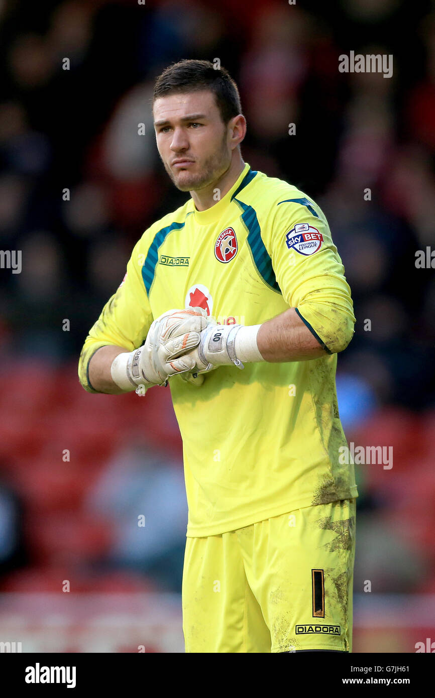 Soccer - FA Cup - Third Round - Walsall v Coventry City - Bescot Stadium. Richard O'Donnell, Walsall goalkeeper Stock Photo