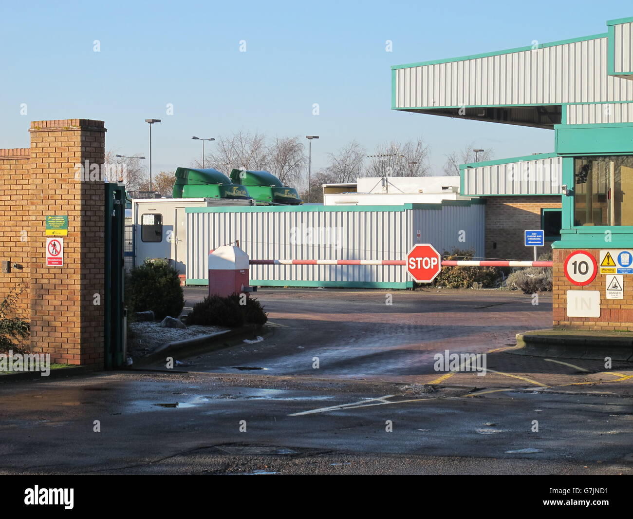 A View Of The Registered Office Of City Link Ltd Coventry Airpark Baginton Coventry As The Founder Of City Link S Parent Company Has Denied The Firm S Collapse Was Mishandled And Apologised To