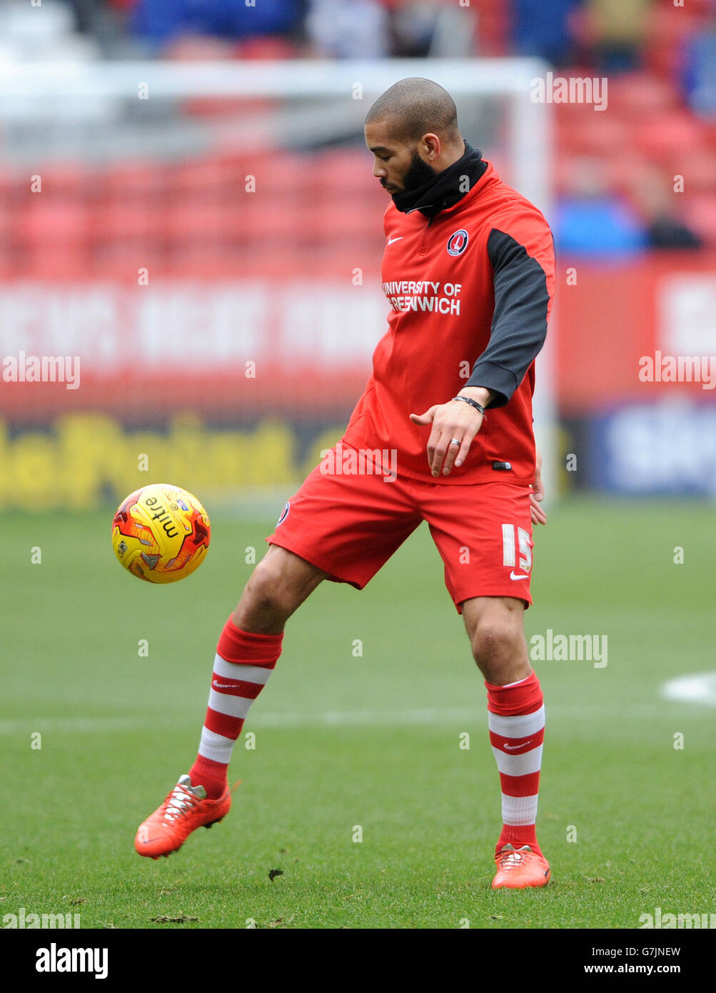 Oguchi Onyewu Of Charlton Athletic Hi res Stock Photography And Images Oguchi Onyewu Of Charlton Athletic Hi res Stock Photography And Images