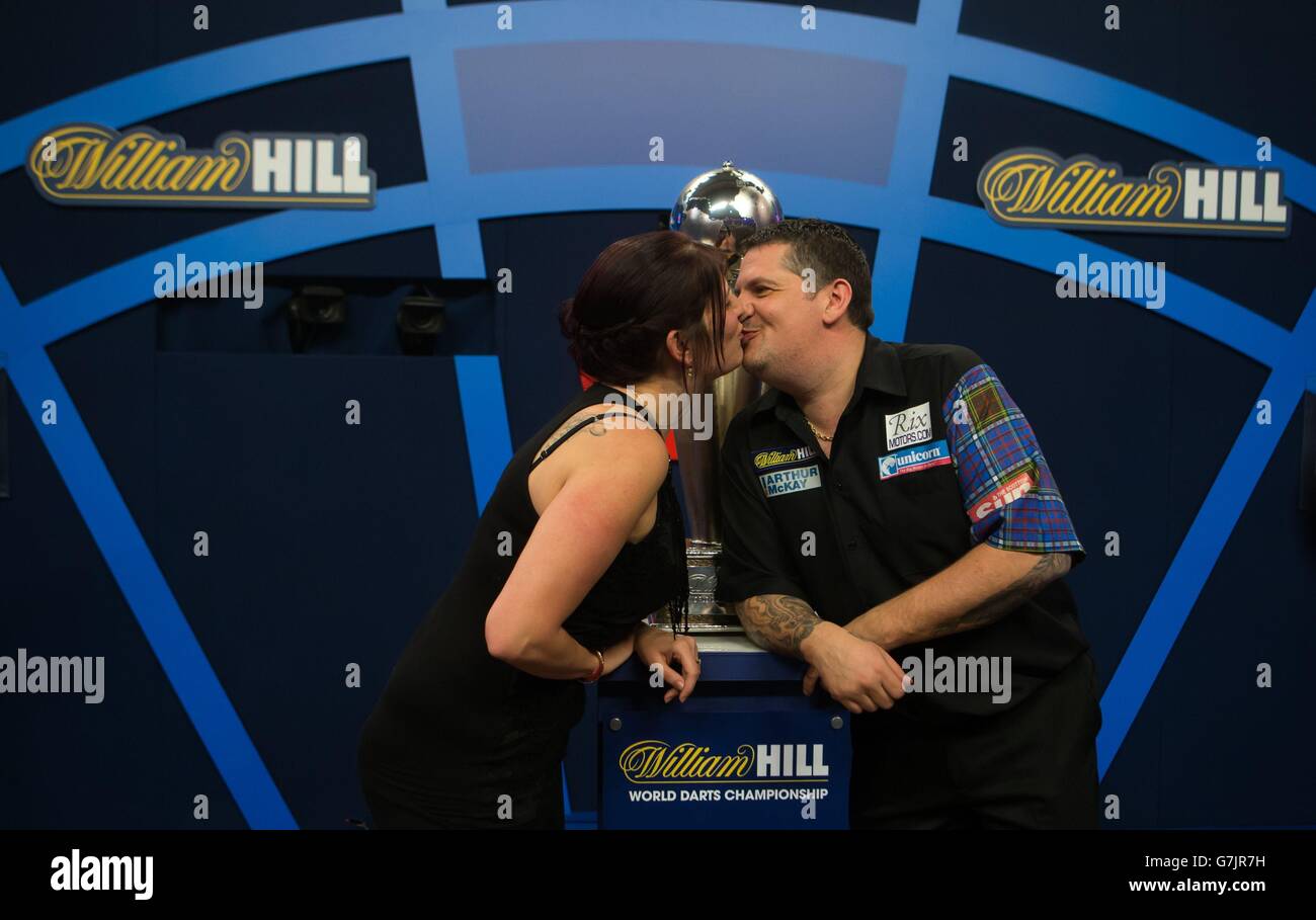 Darts 2014 William Hill World Darts Championship Day Fourteen Alexandra Palace Stock Photo