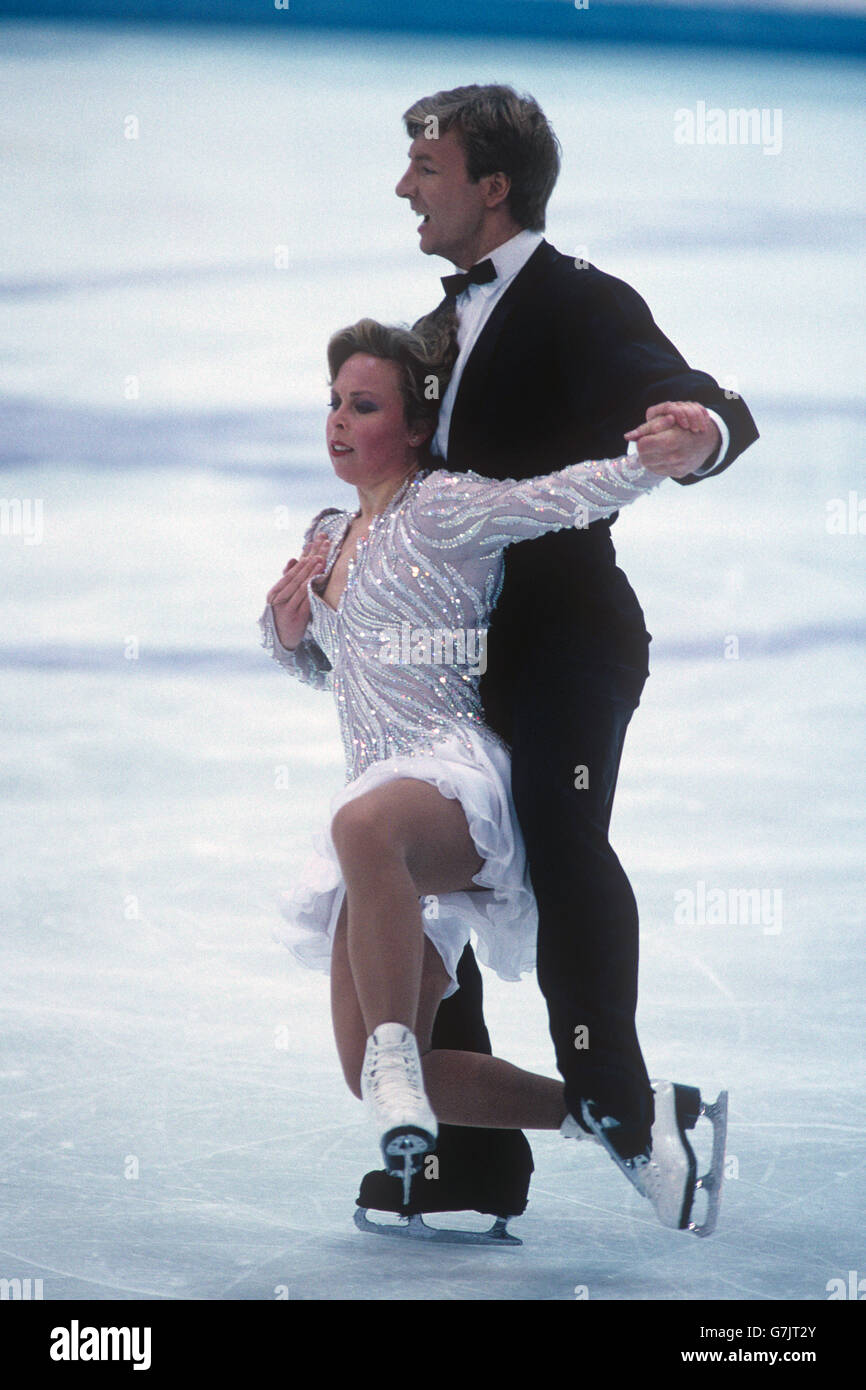 Jayne torvill and christopher dean perform their free dance