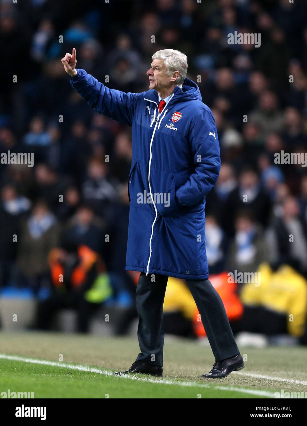 Soccer - Barclays Premier League - Manchester City v Arsenal - Etihad Stadium. Arsenal manager Arsene Wenger on the touchline during the Barclays Premier League match at the Etihad Stadium, Manchester. Stock Photo