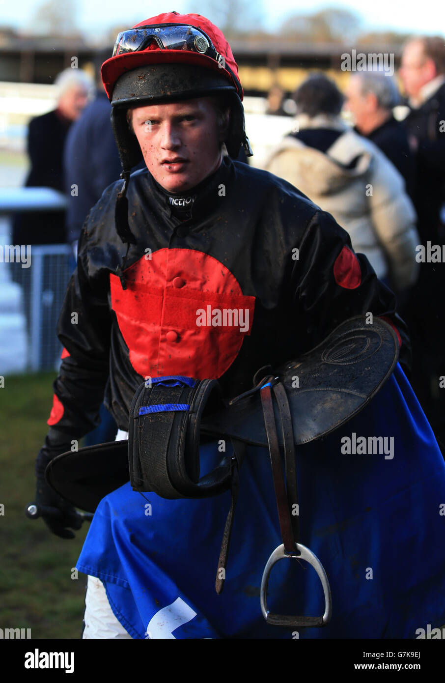 Jockey ryan mahon at ludlow racecourse hi-res stock photography and ...