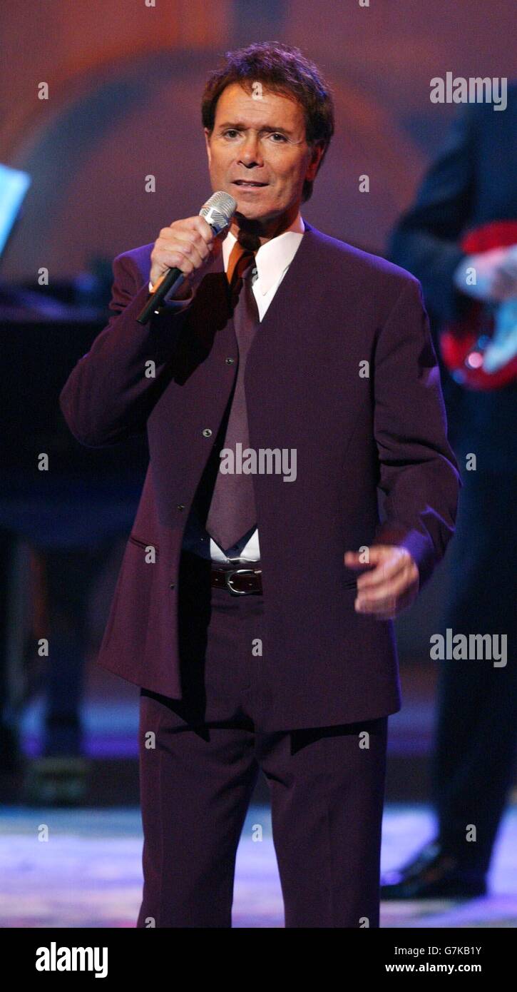 Royal Variety Performance - Coliseum. Singer Sir Cliff Richard. Stock Photo