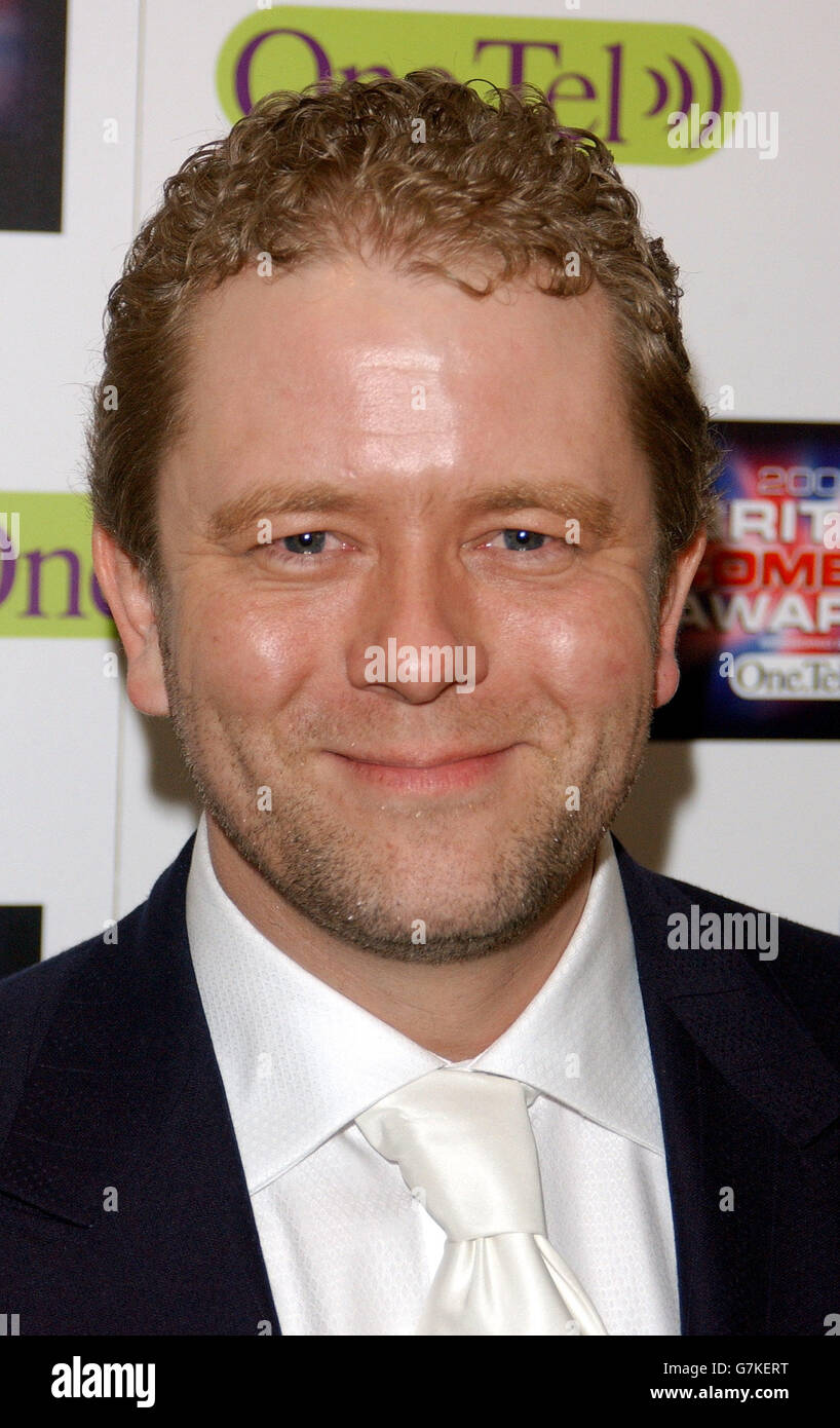 Showbiz awards celebrity impressionist head shot hi-res stock ...