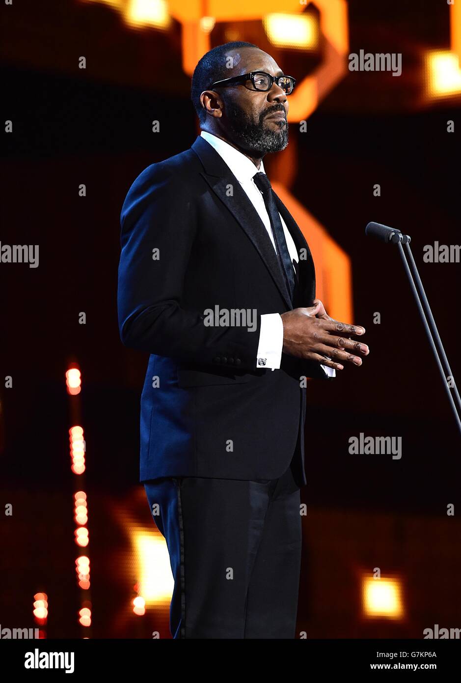 Lenny Henry On Stage National Television Awards O Arena Hi res Stock lenny-henry-on-stage-national-television-awards-o-arena-hi-res-stock