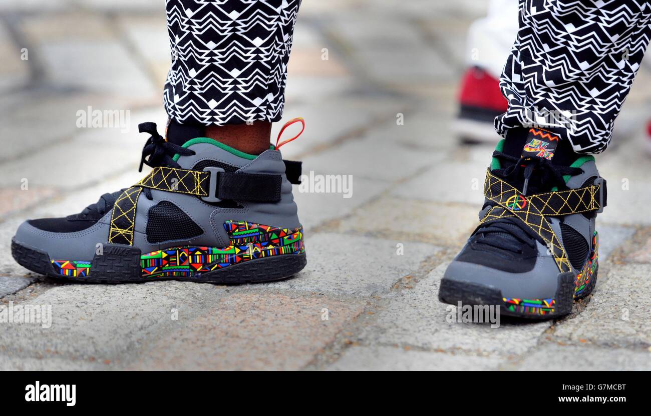 Flakes odusoga wears nike air raid trainers at somerset house hi-res stock  photography and images - Alamy