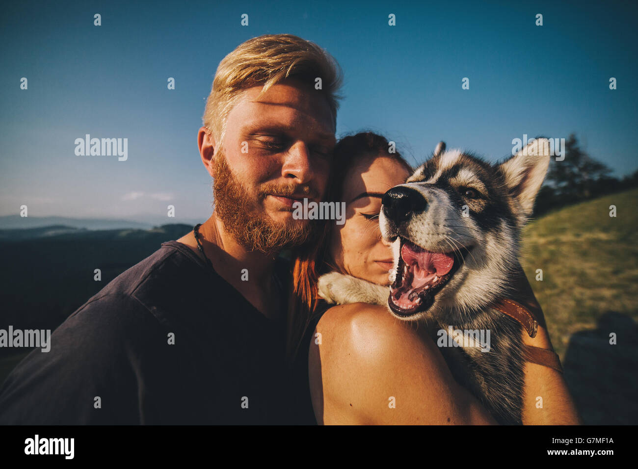 photography couple and dog Stock Photo - Alamy