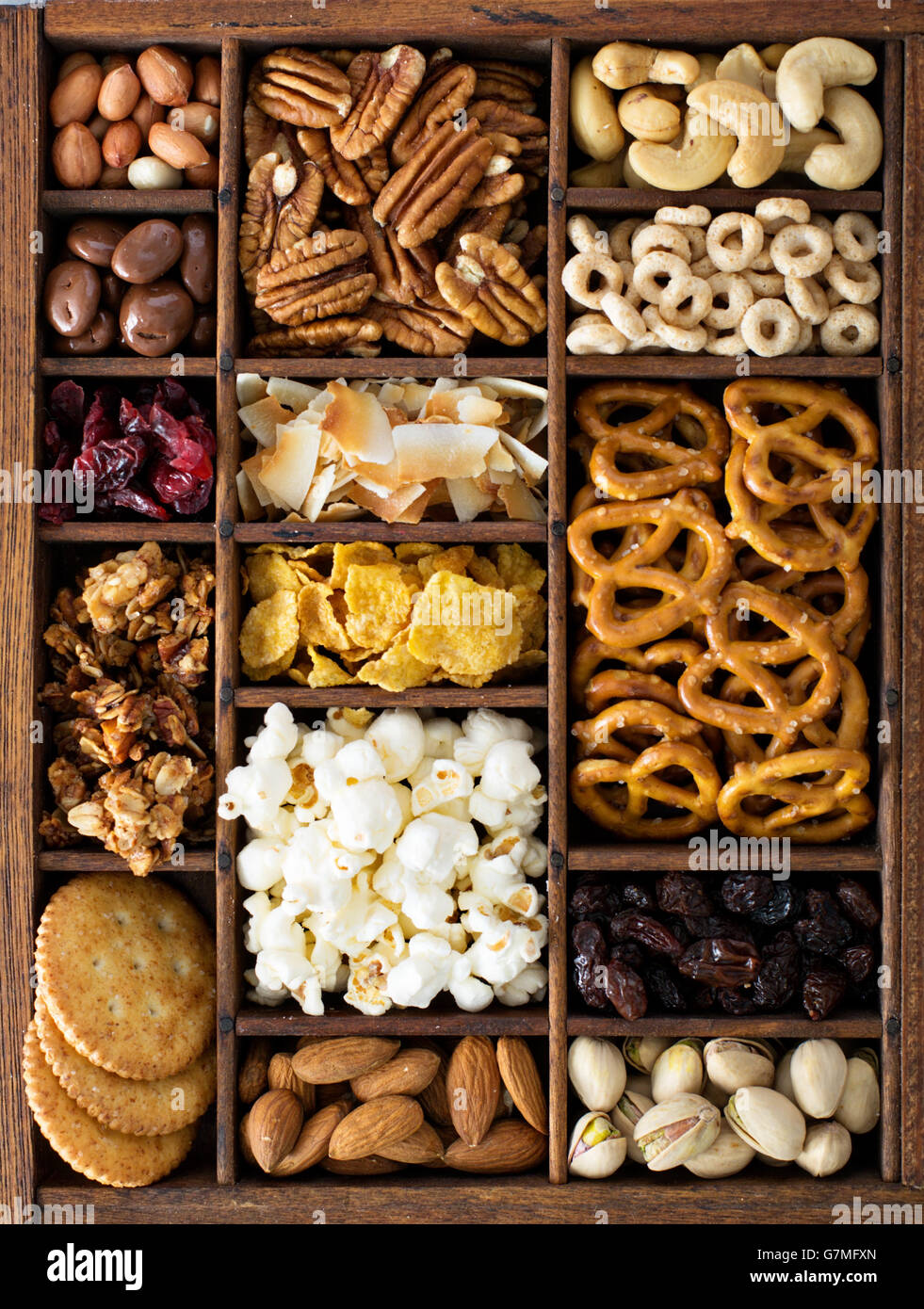Healthy snacks hi-res stock photography and images - Alamy