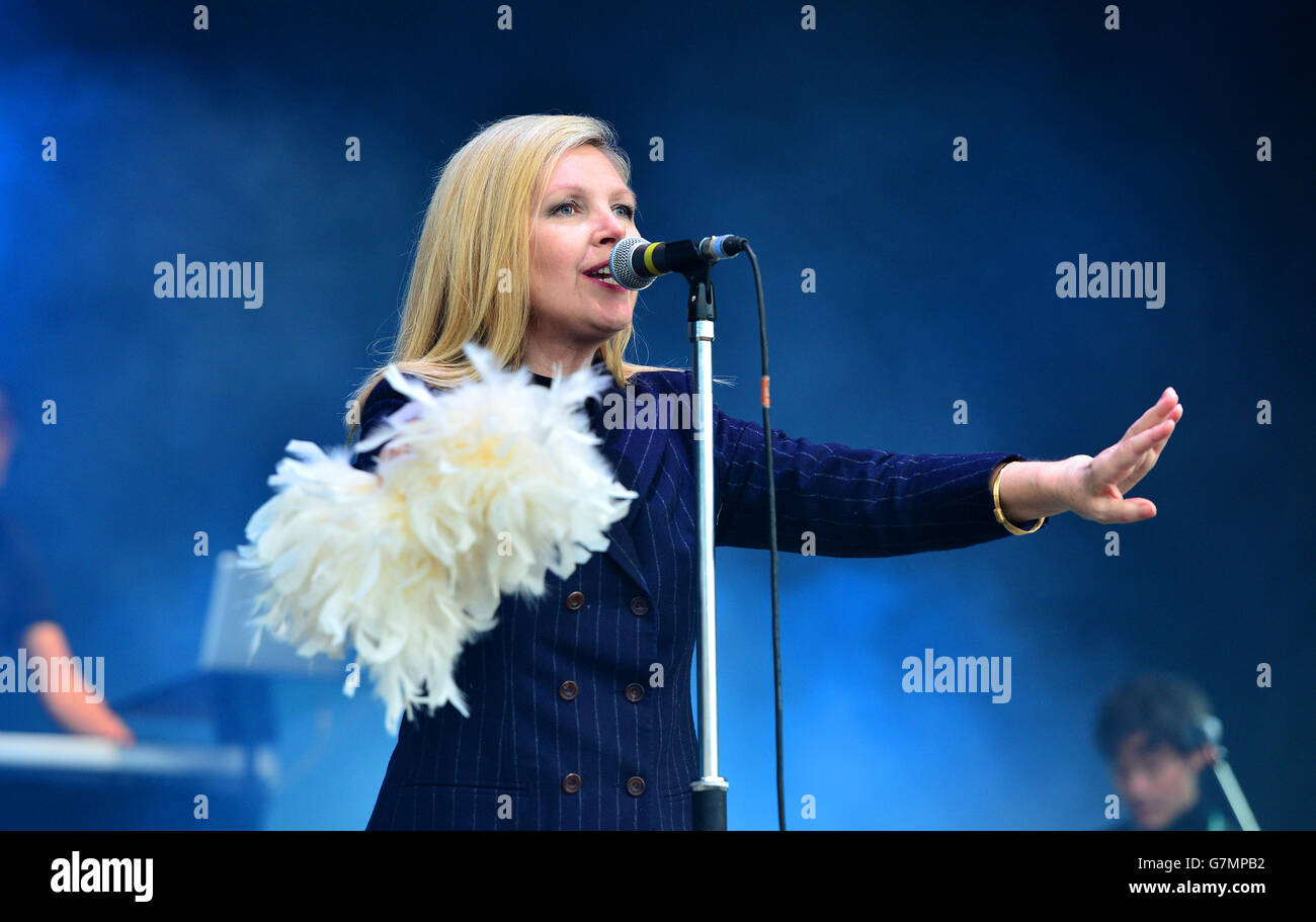 Sarah Cracknell of Saint Etienne performing on The Park stage at the Glastonbury Festival, at Worthy Farm in Somerset. Stock Photo