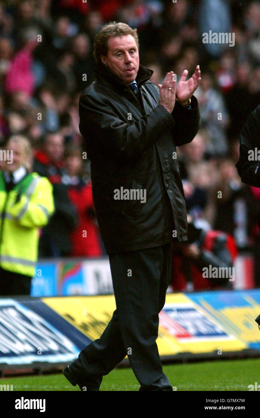 FA Barclays Premiership - Southampton v Liverpool - St Mary's Stadium. Southampton manager Harry Redknapp applauds his team after the win over Liverpool. Stock Photo
