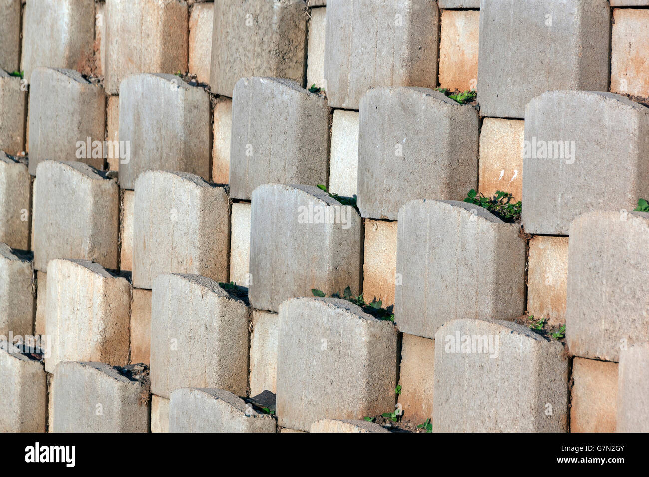 Angled hot sale concrete blocks