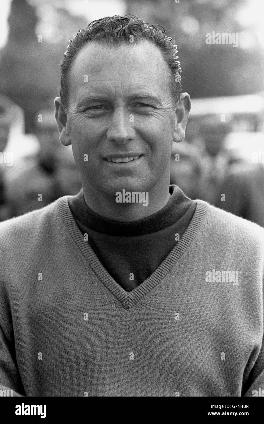 Golf - 1967 Piccadilly World Match Play Championship - Billy Casper - Wentworth Stock Photo