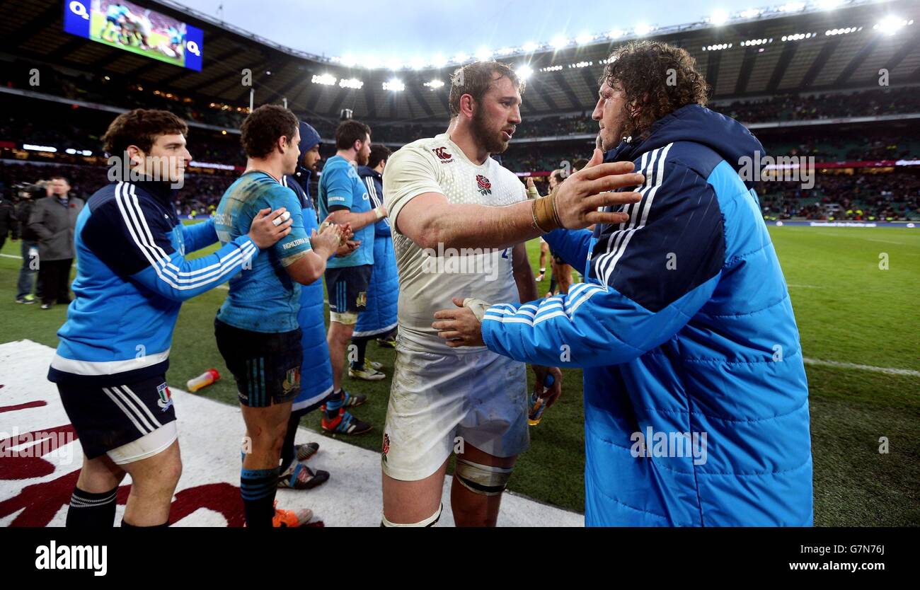 Rugby Union - 2015 RBS Six Nations - England v Italy - Twickenham. England captain Chris Robshaw consoles Italy's Mauro Bergamasco after the 6 Nations match at Twickenham, London. Stock Photo