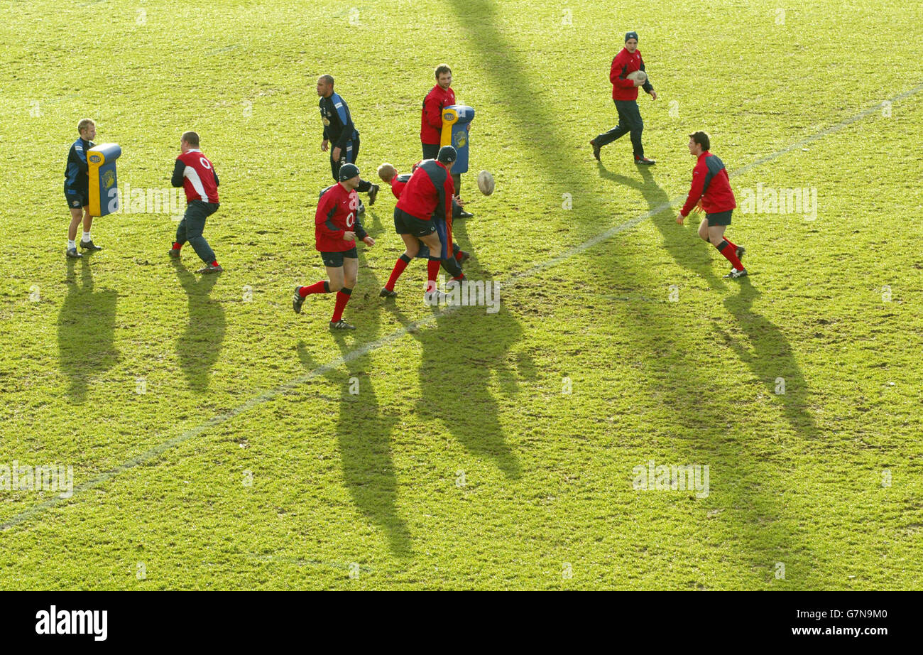 England's rugby union squad train with Leeds Rhino's rugby league team ...