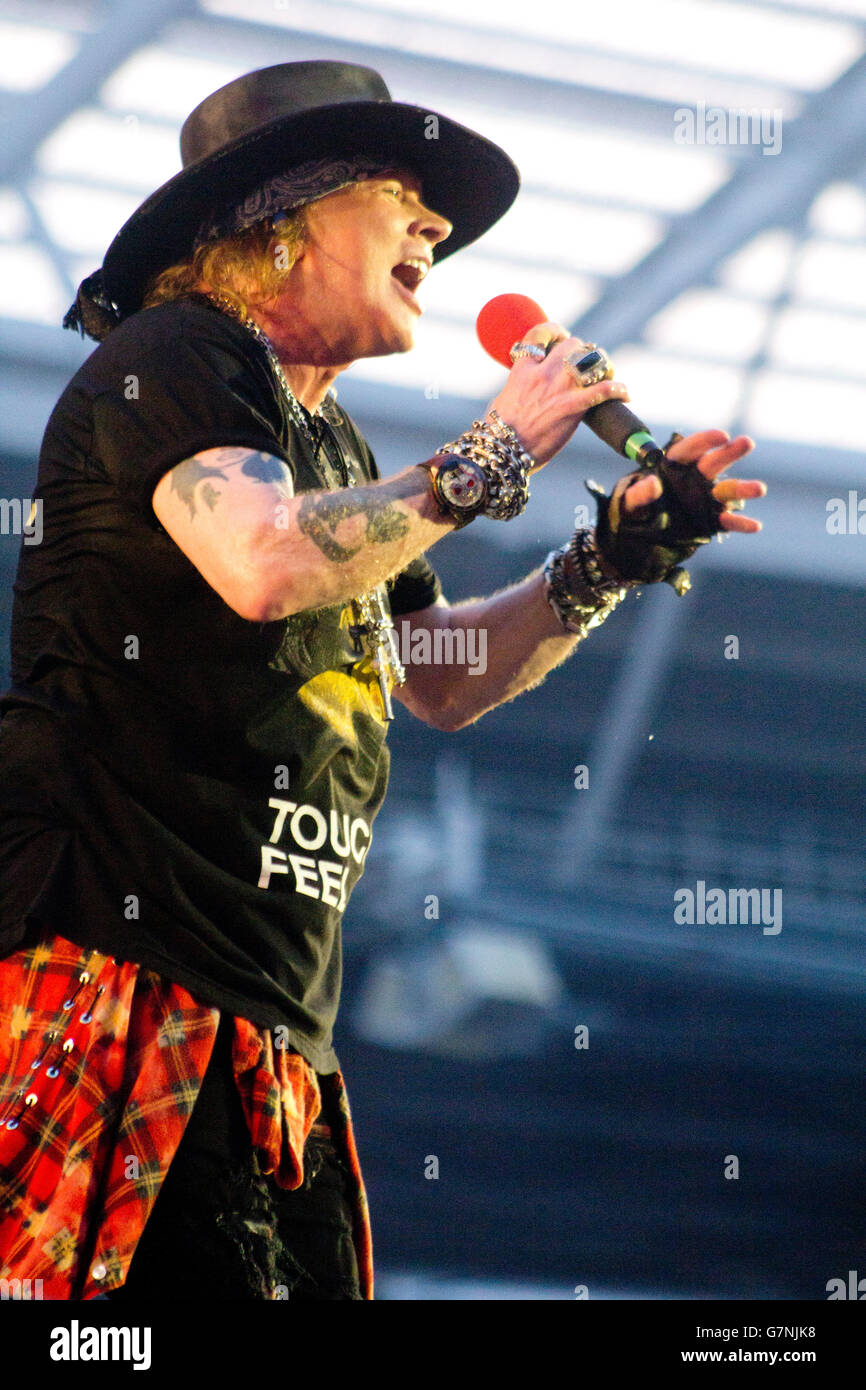 LONDON, ENGLAND - JUNE 04 2016 Axl Rose of AC/DC perform at Queen ...