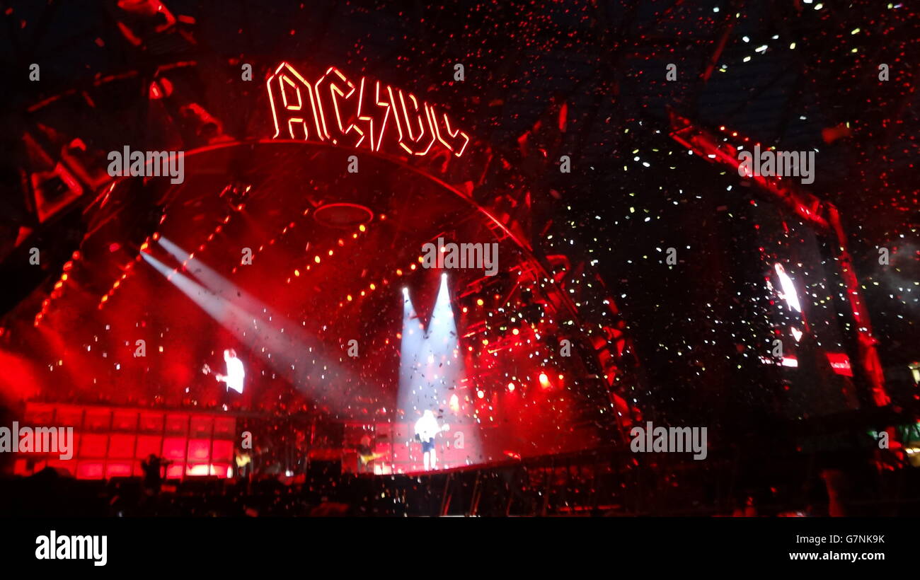 LONDON, ENGLAND - JUNE 04 2016 Atmosphere AC/DC perform at Queen Elizabeth Olympic Park on June 5, 2016 in London, England.  Credit: Glamourstock Stock Photo