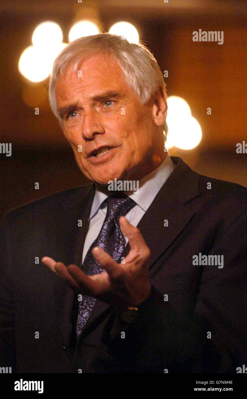 Robert KilroySilk quits UK Independence Party Hinckley Golf Club