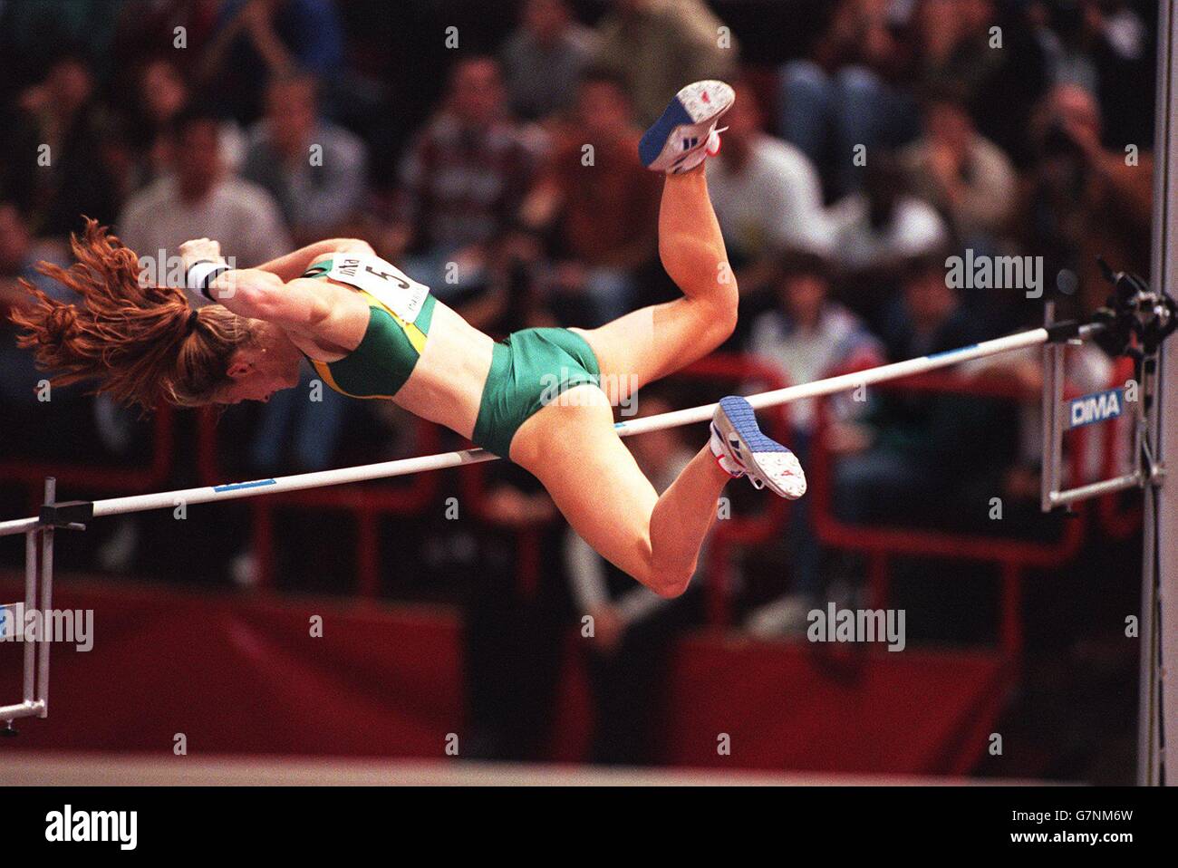 Australia pole vault womens hires stock photography and images Alamy