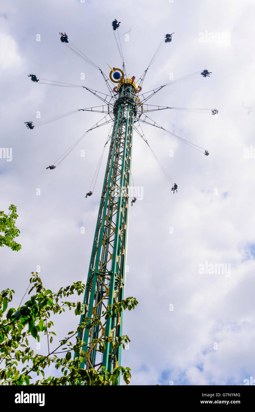 The World S Second Tallest Carousel The Star Flyer In Tivoli