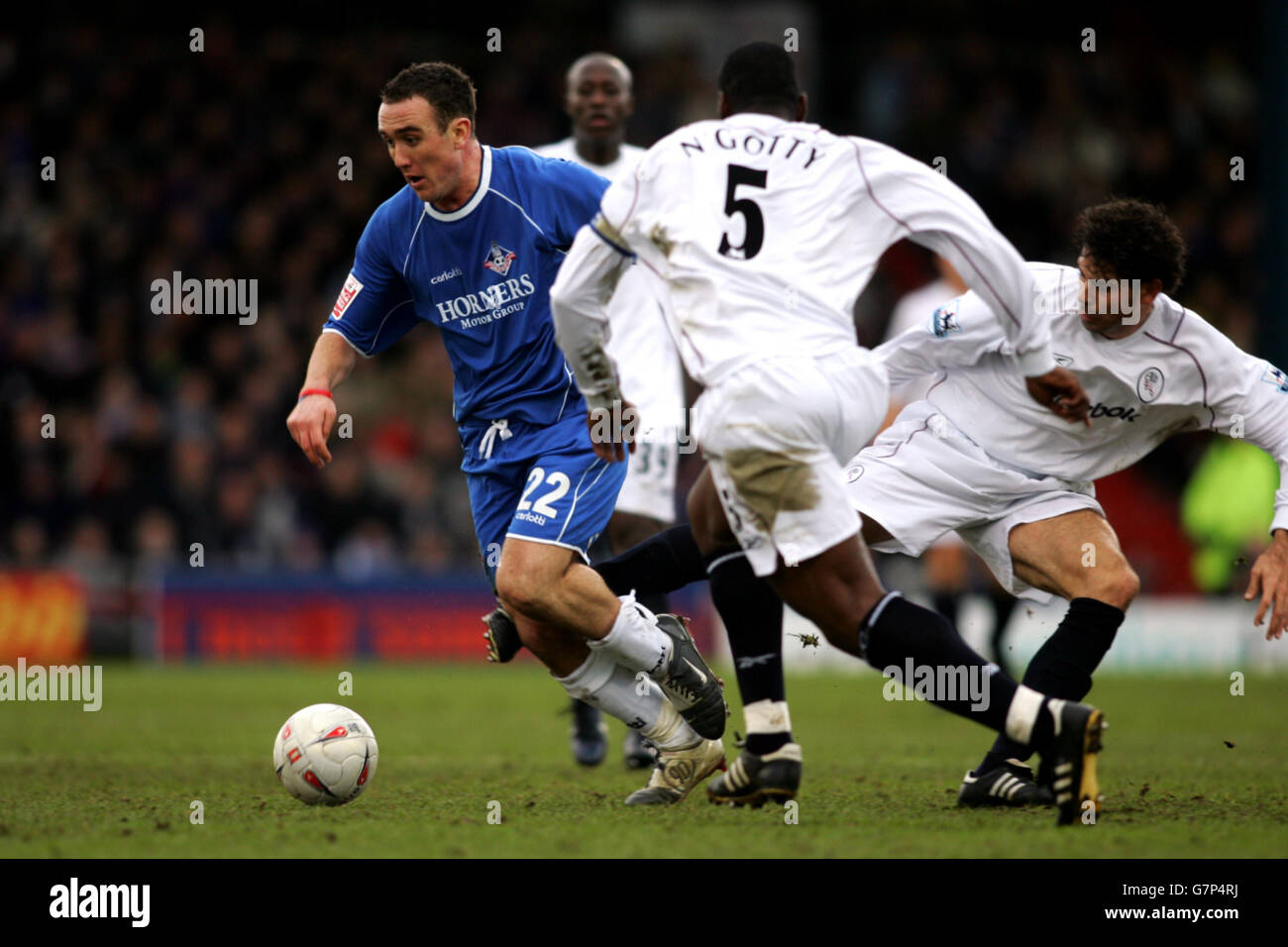 Soccer - FA Cup - Fourth Round - Oldham Athletic v Bolton Wanderers - Boundary Park Stock Photo