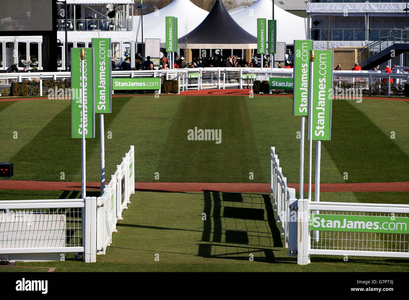 Cheltenham Racesourse Sign The Jockey Club Sign At Cheltenham Racecourse High Resolution Stock ...