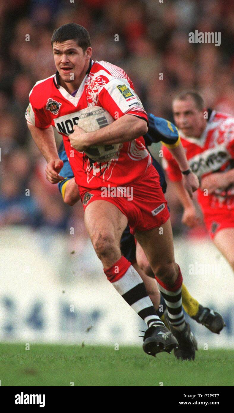 Rugby League ... Wigan v St Helens. Andy Farrell, Wigan Stock Photo - Alamy