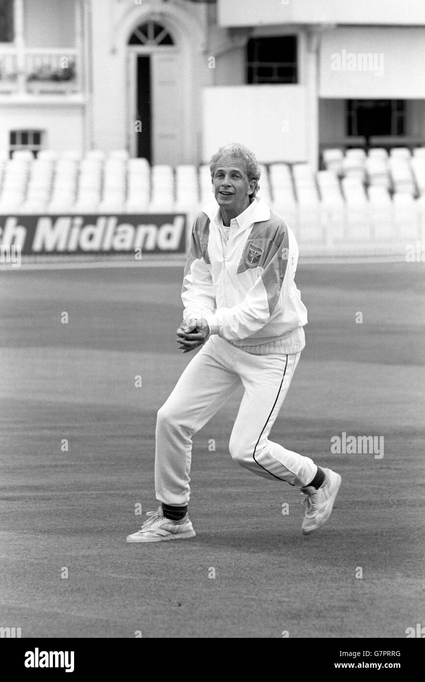 cricket tracksuit white