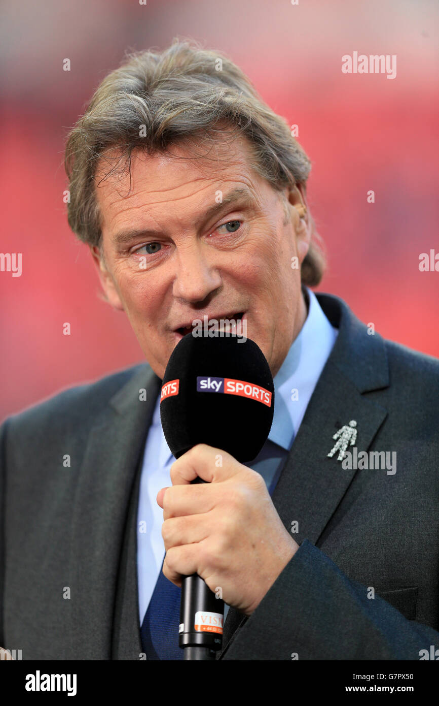 Soccer - Capital One Cup - Final - Chelsea v Tottenham Hotspur - Wembley Stadium. Television pundit Glenn Hoddle before the match working for Sky Sports Stock Photo