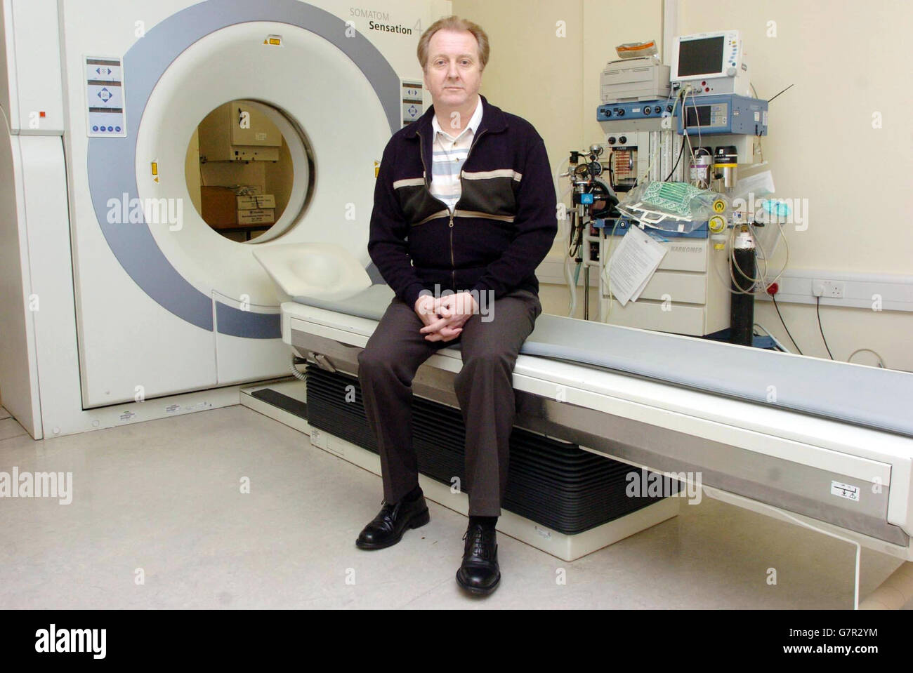 John Reid visits Newham General Hospital Stock Photo